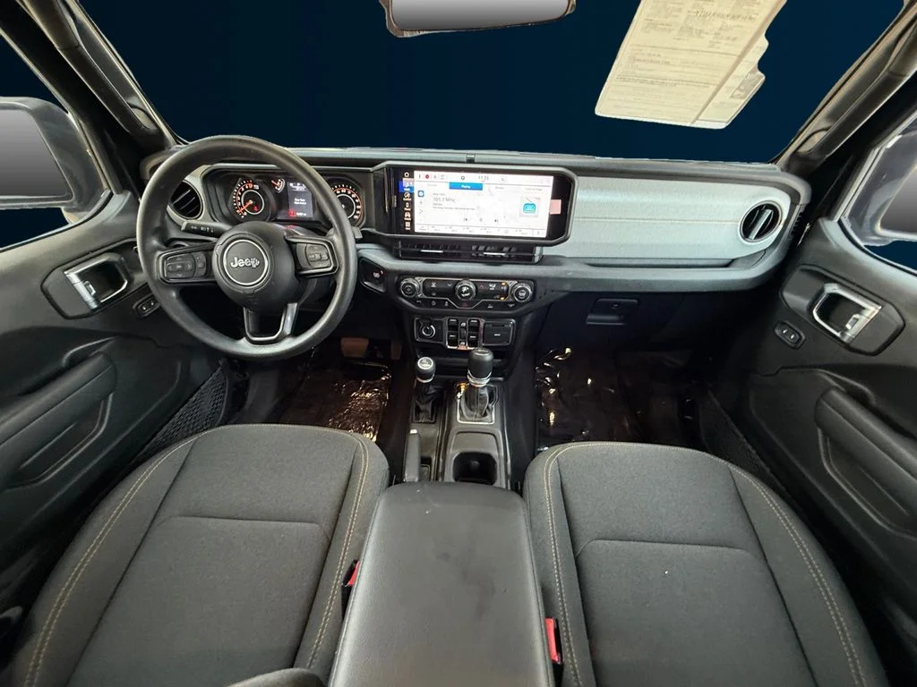 Used 2025 Black Jeep Nighthawk image 12