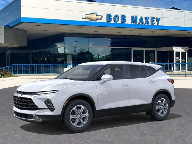 New 2026 Summit White Chevrolet 2LT image 2