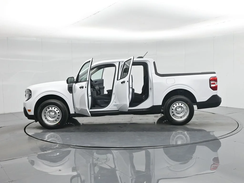 New 2026 Oxford White Ford XL image 32