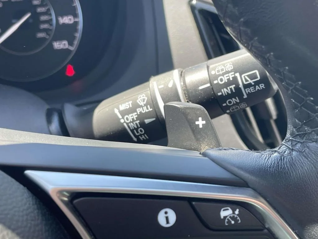Used 2023 White Acura Technology Package image 11