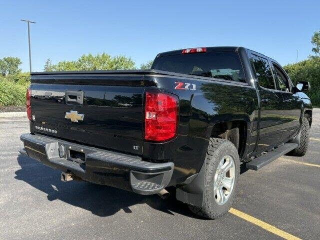 Used 2018 Black Chevrolet LT image 14