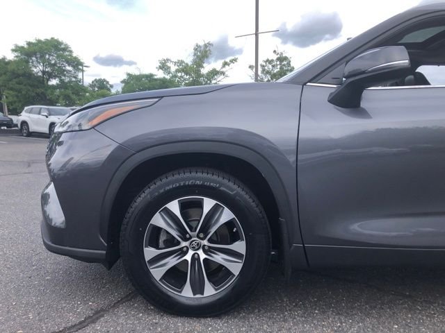Used 2023 Gray Toyota XLE image 37