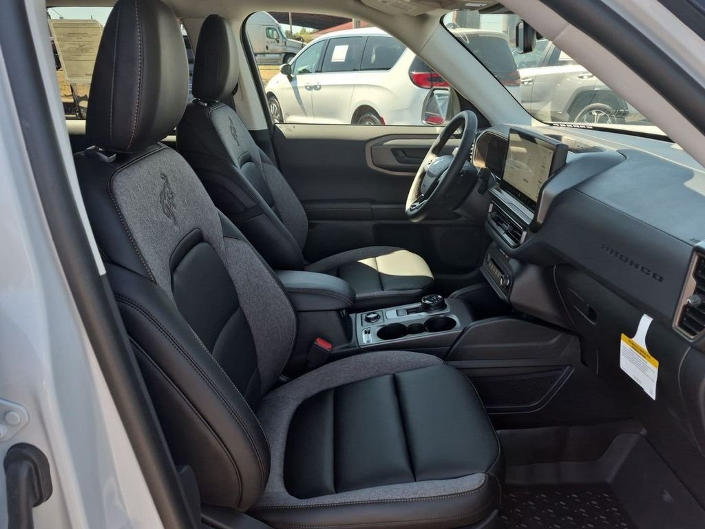 New 2026 Oxford White Ford Badlands® image 61