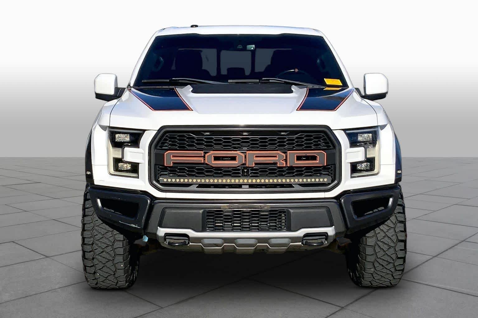 Used 2017 Oxford White Ford Raptor image 4
