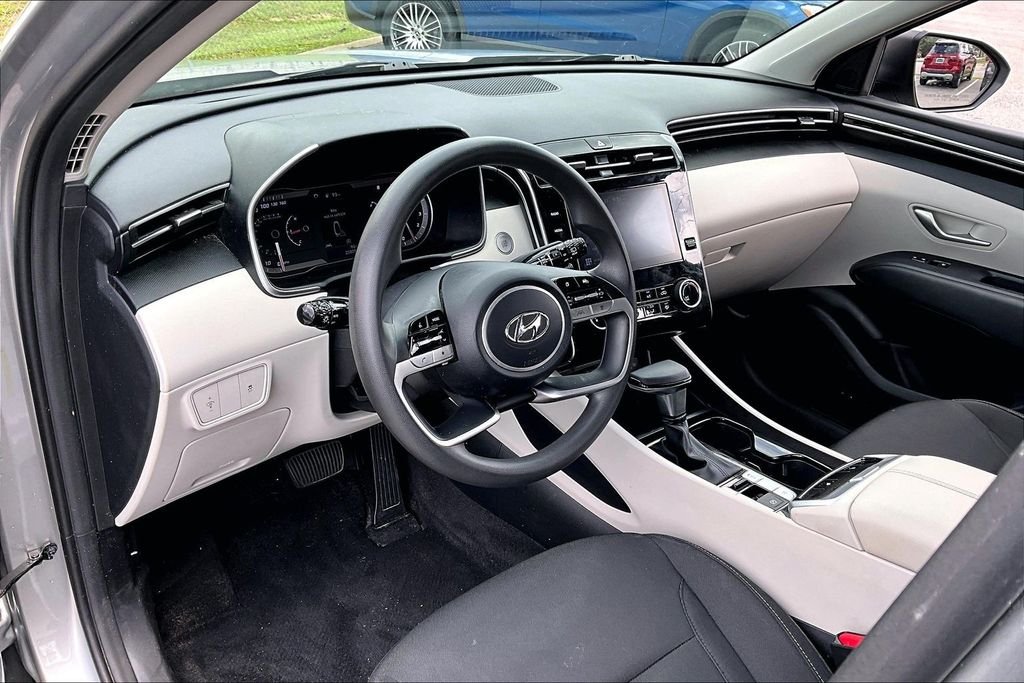 Used 2022 Silver Hyundai SEL image 14