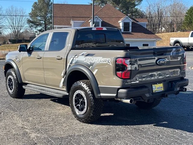 2025 Ford Ranger Raptor - Photo 17