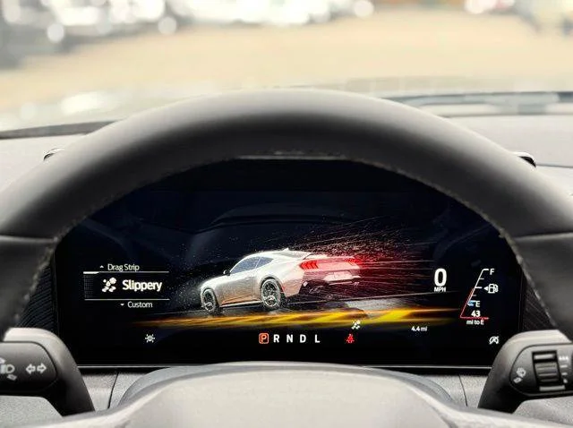 2026 Ford Mustang EcoBoost Fastback - Photo 15