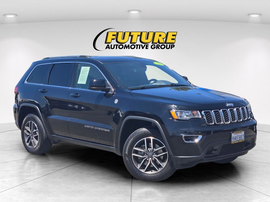 Used 2020 Black Jeep Laredo image 1
