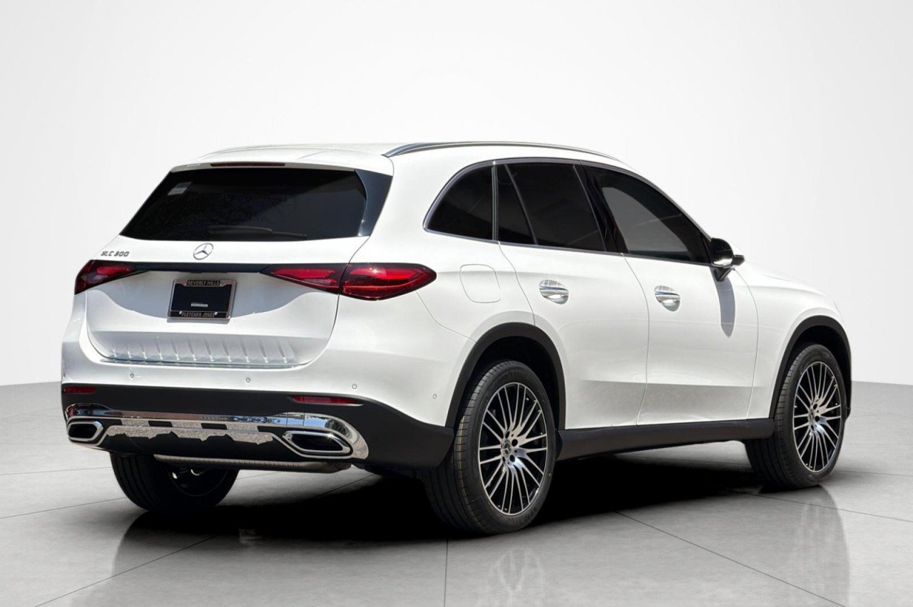New 2026 Polar White Mercedes-Benz GLC 300 SUV image 5