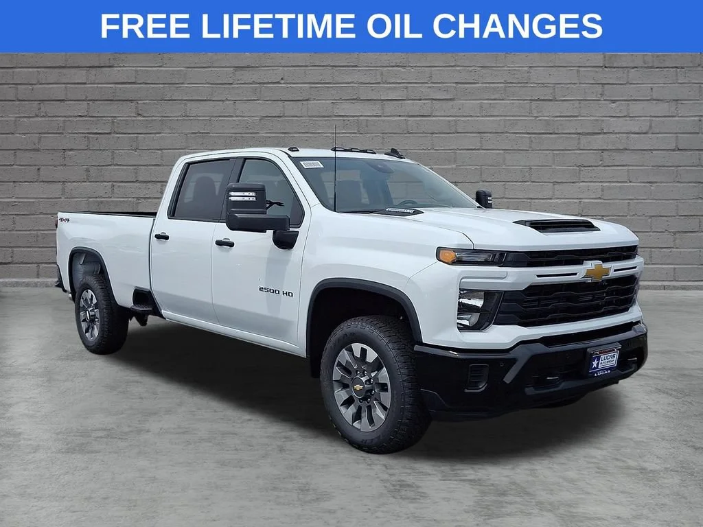 New 2026 Summit White Chevrolet Custom image 1