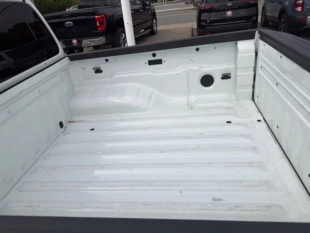 Used 2022 White Nissan SV image 21