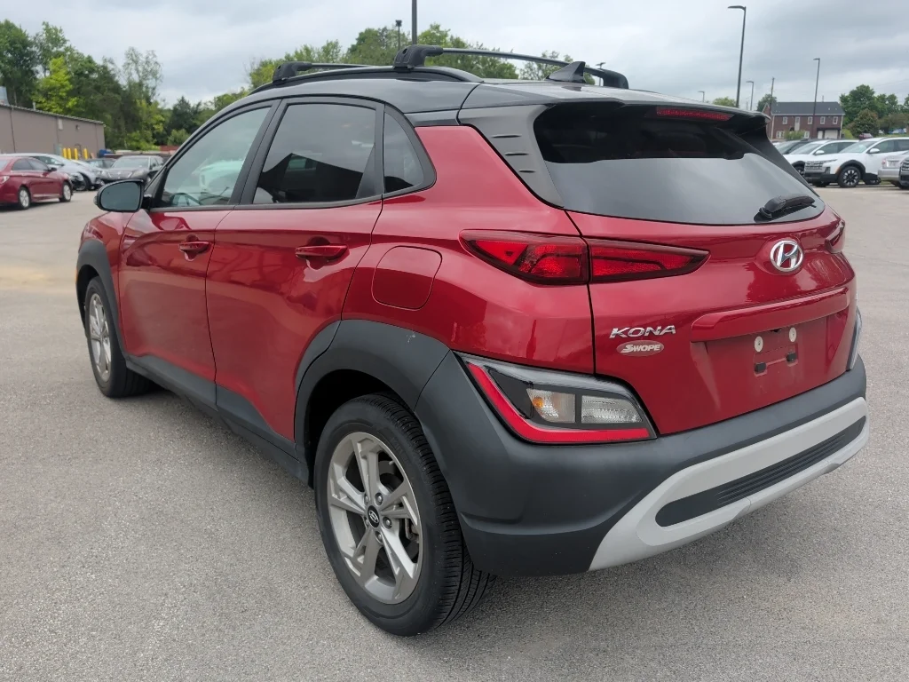 Used 2023 Pulse Red w/Black Roof Hyundai SEL image 3