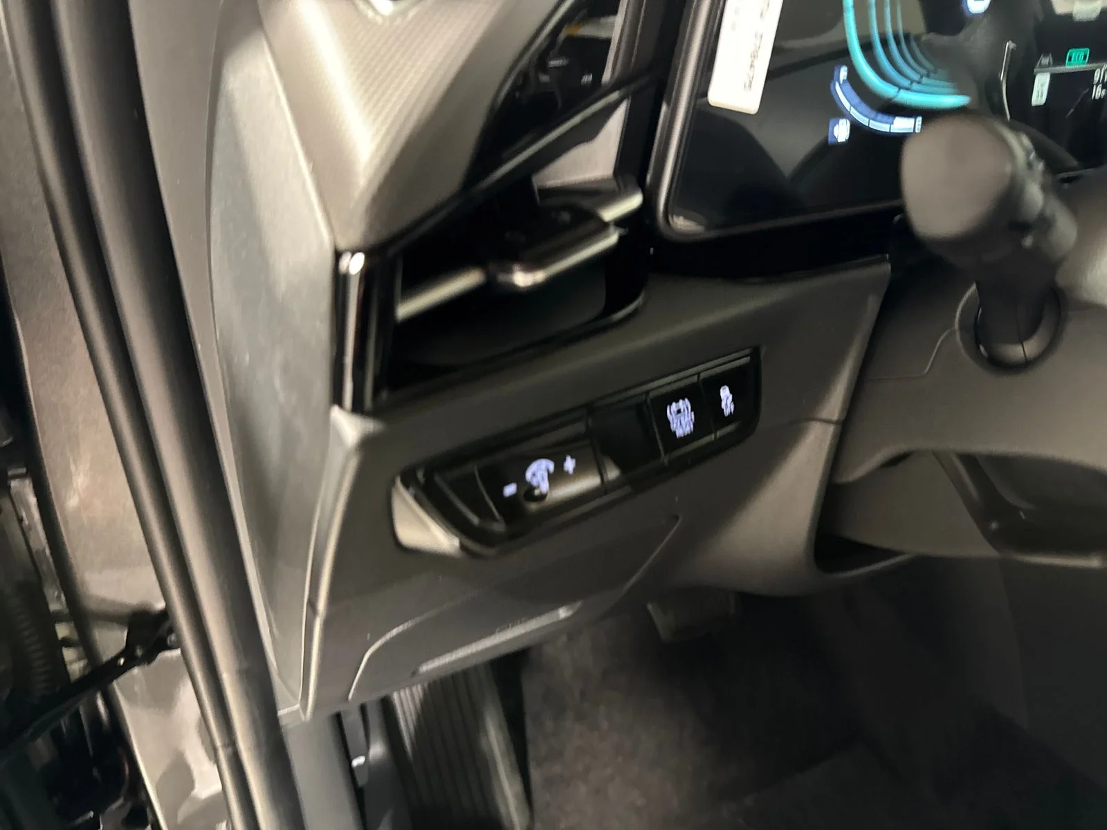 New 2026 Interstellar Gray Kia EX image 14