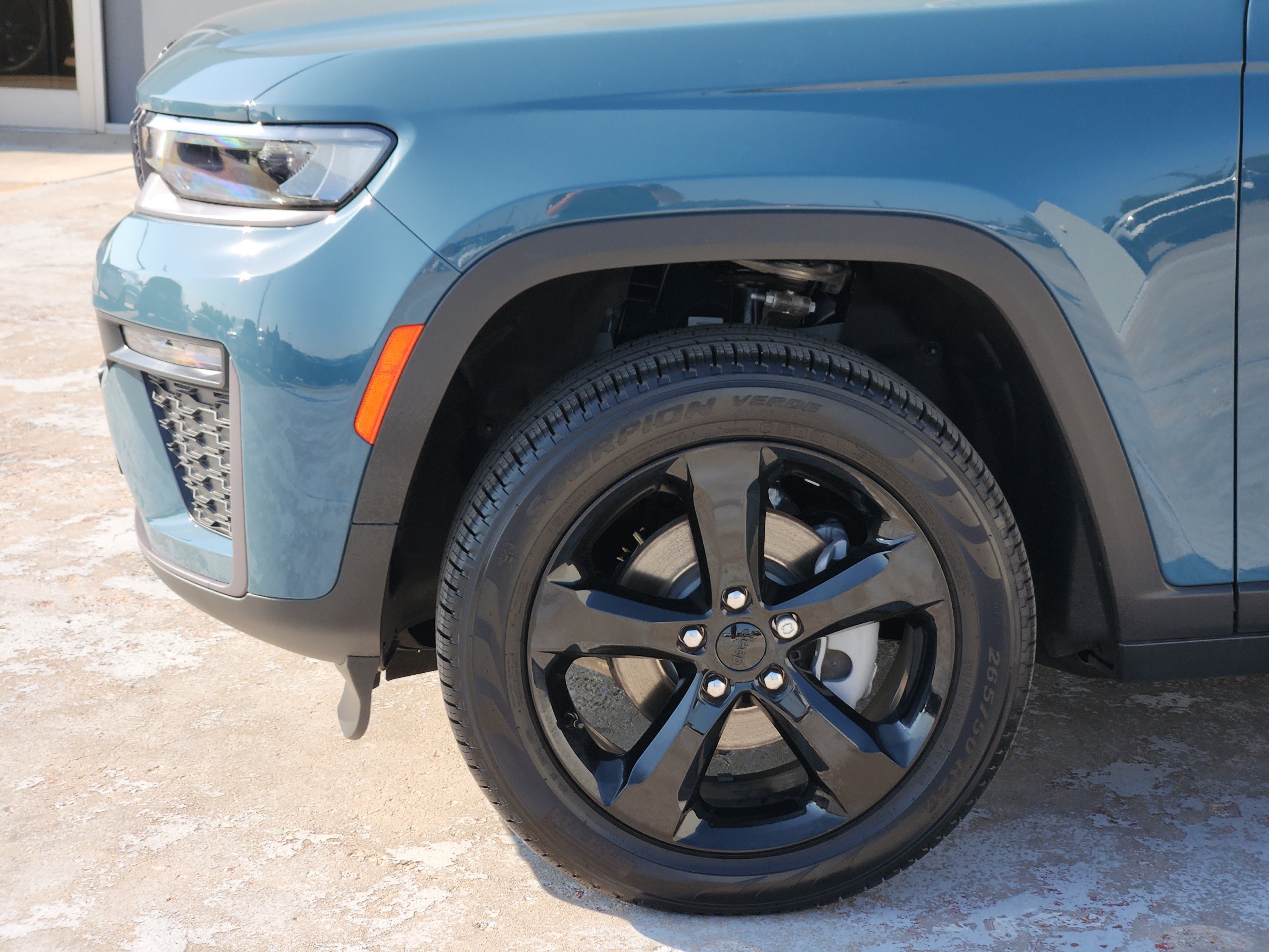New 2026 Steel Blue Exterior Paint Jeep Limited image 5