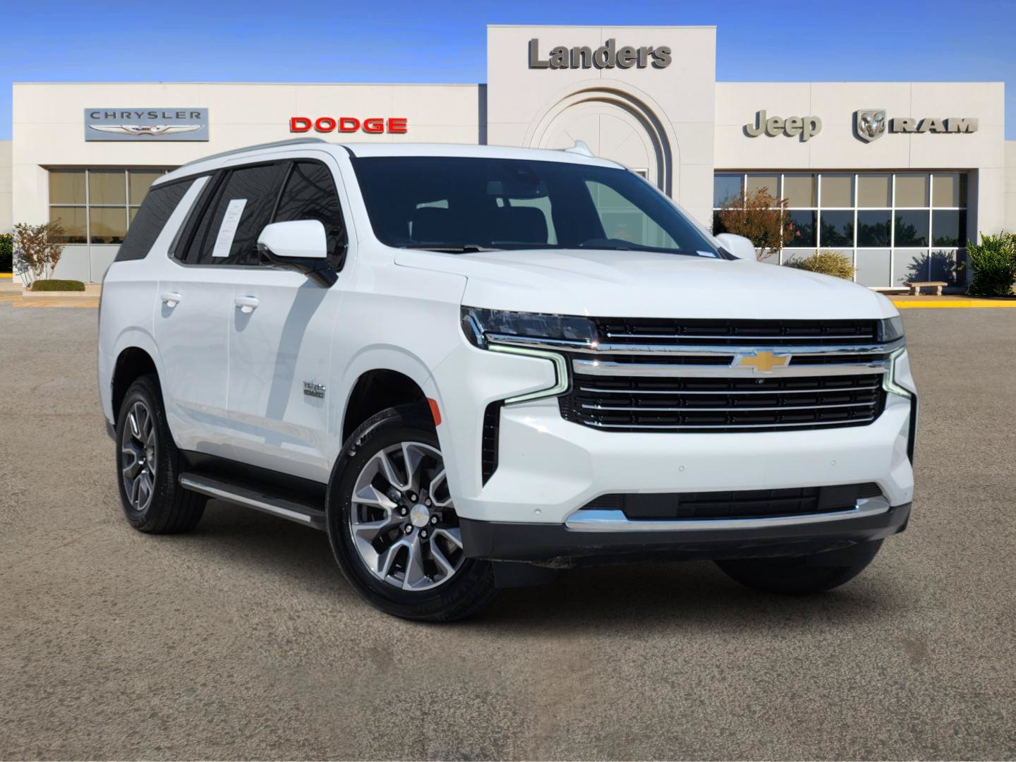 Used 2021 Summit White Chevrolet LT image 1