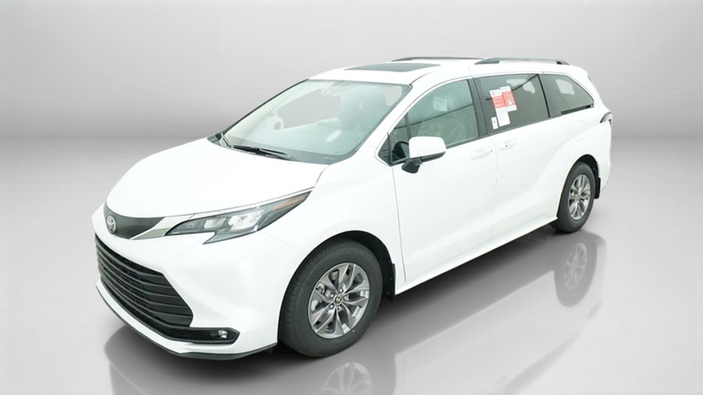 2026 Toyota Sienna XLE