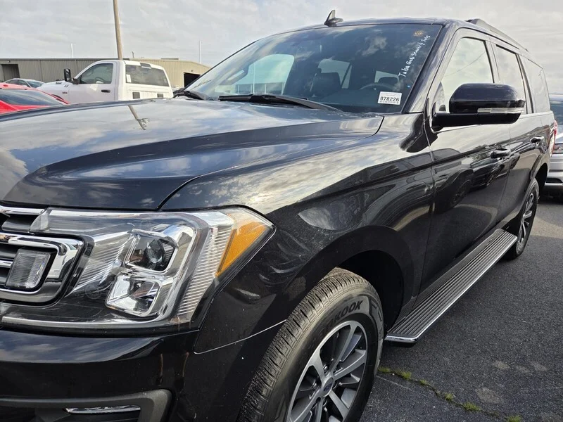 Used 2019 Black Metallic FORD XLT image 5