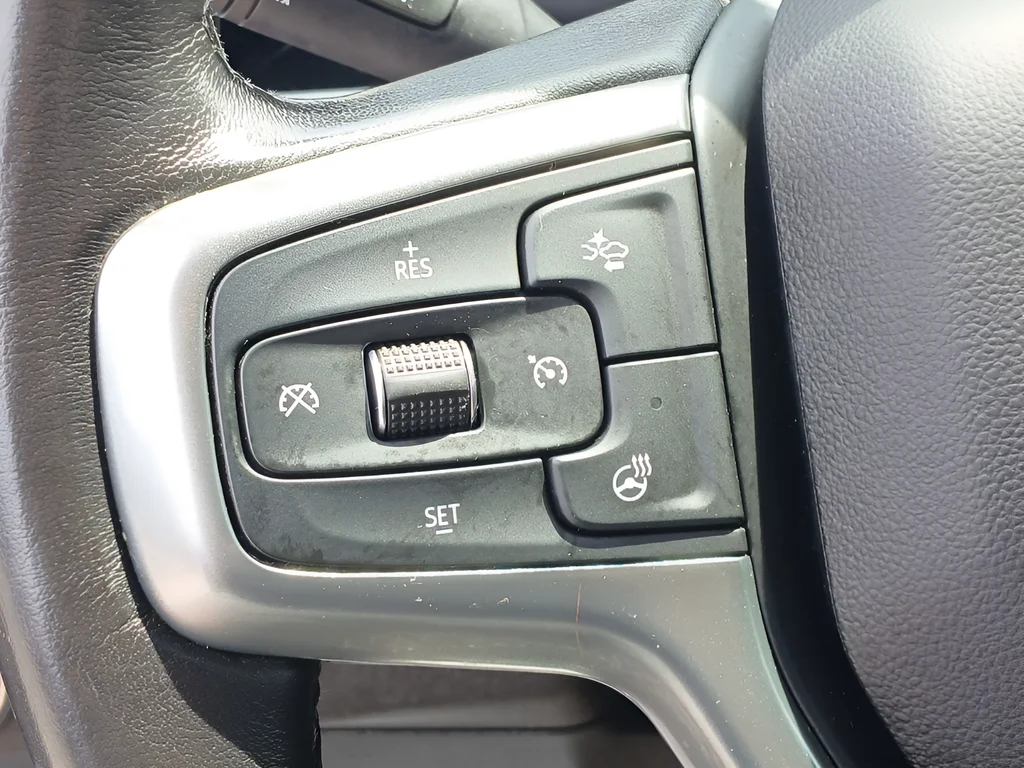 Used 2022 Blue Chevrolet LT image 28