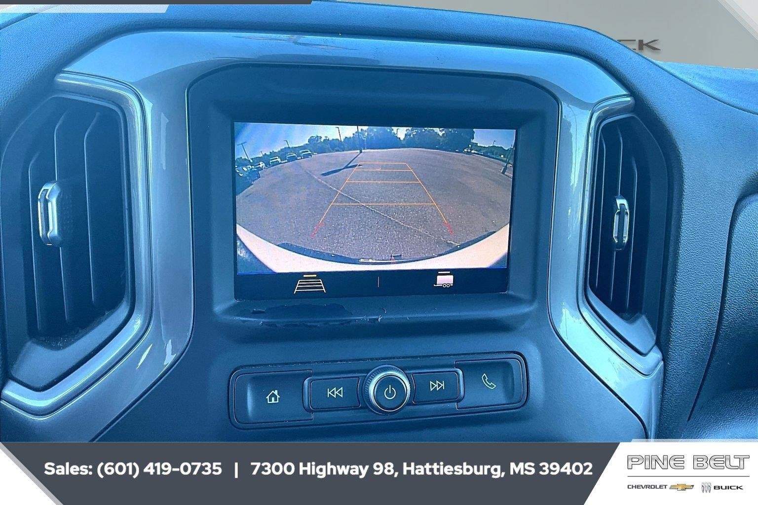 Used 2021 SUMMIT WHITE Chevrolet Custom image 16
