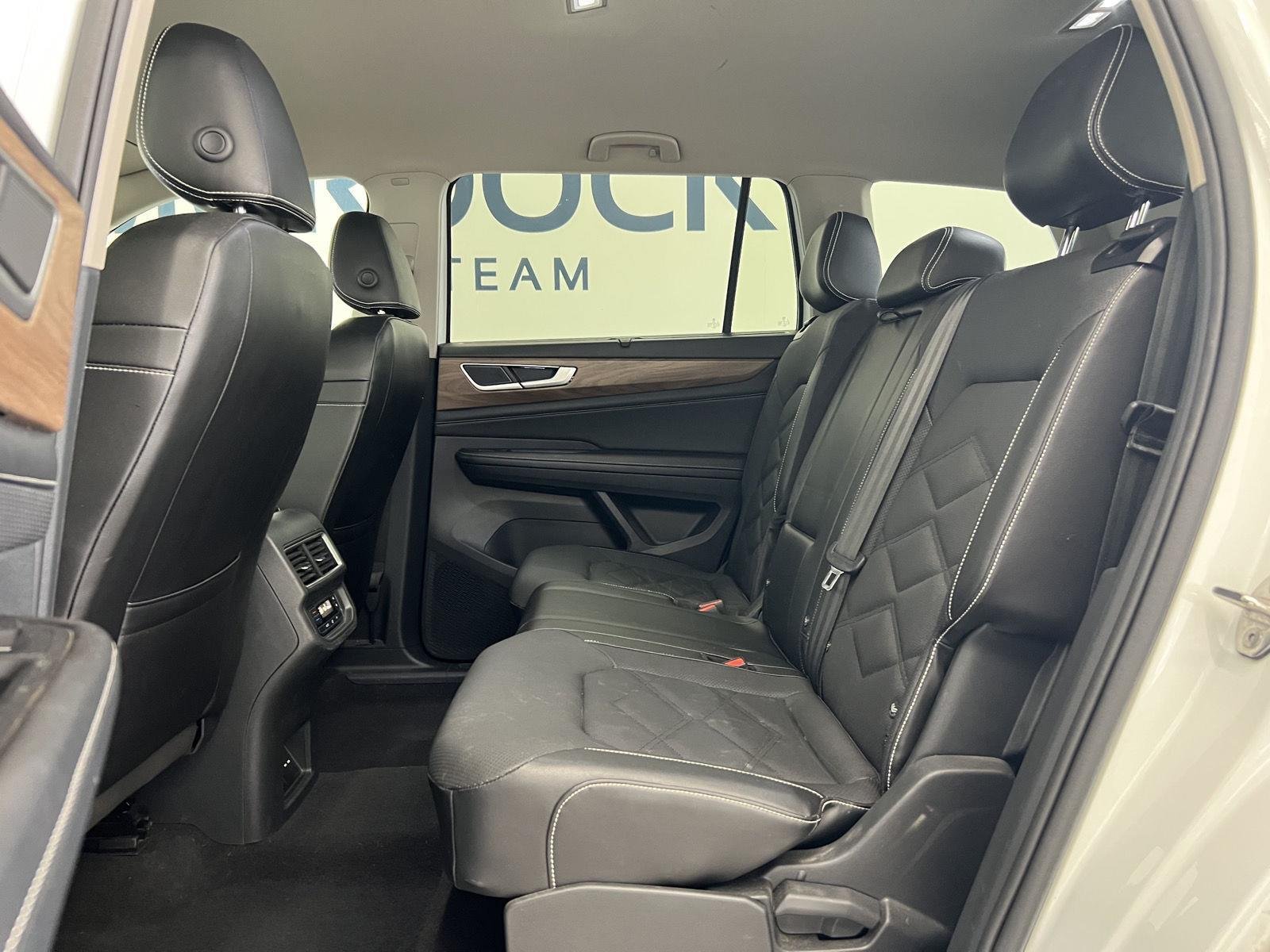 2024 Volkswagen Atlas SE w/Tech - Photo 23