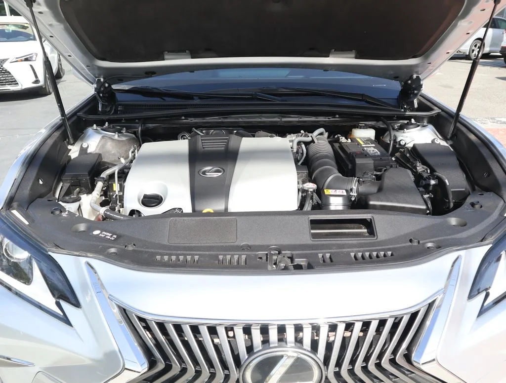 Used 2021 Silver Lexus 350 image 12