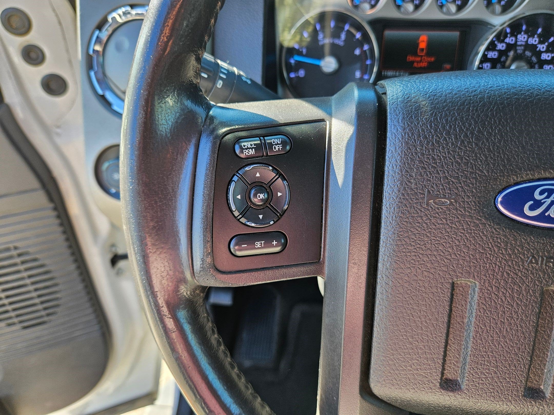Used 2016 White Ford Lariat image 18