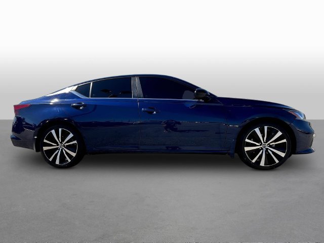 Used 2022 Blue Nissan 2.5 SR image 8