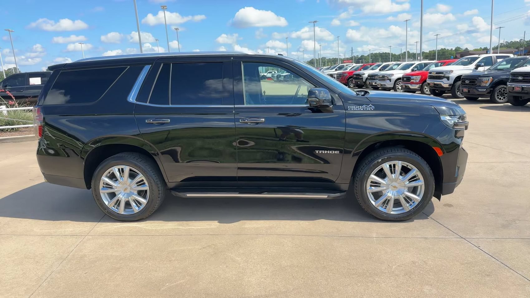 Used 2023 Black Chevrolet High Country image 2