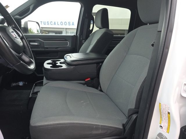 Used 2022 White Ram Big Horn image 9