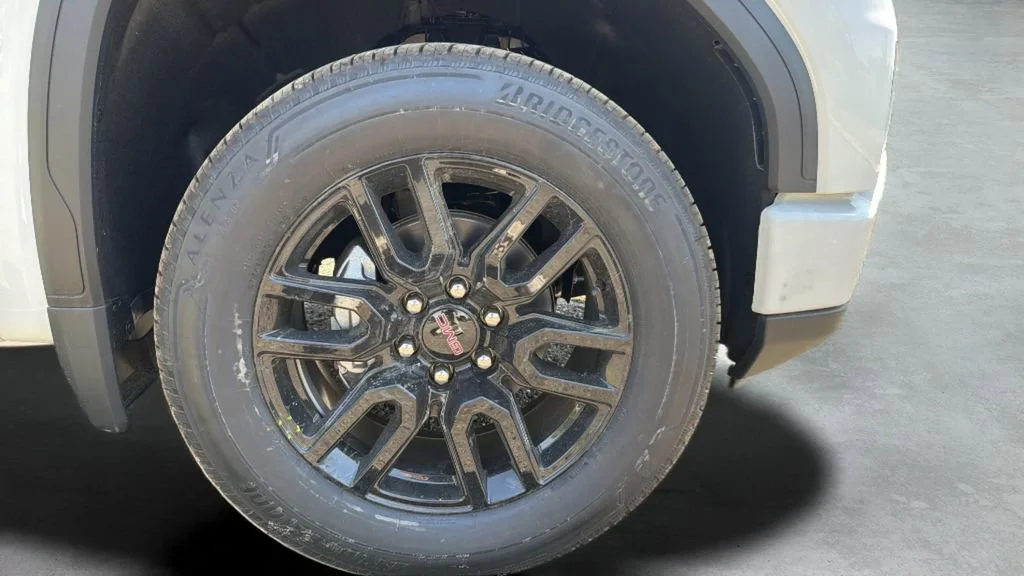 New 2026 Summit White GMC Elevation image 17