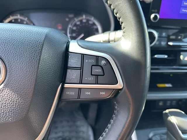 Used 2023 Black Toyota XLE image 19