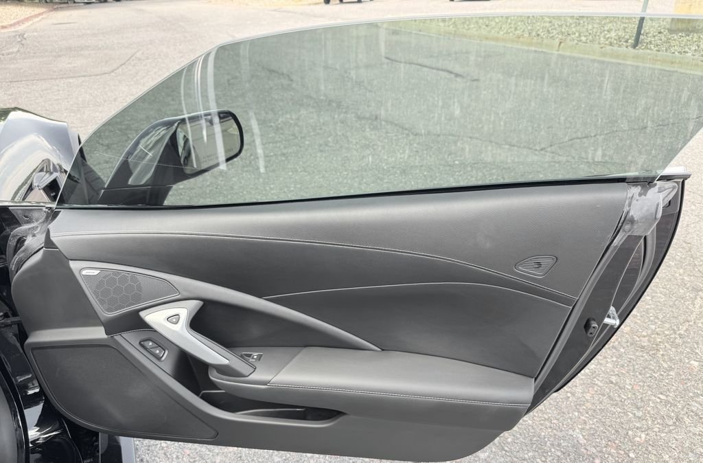 Used 2019 Black Chevrolet Grand Sport image 27