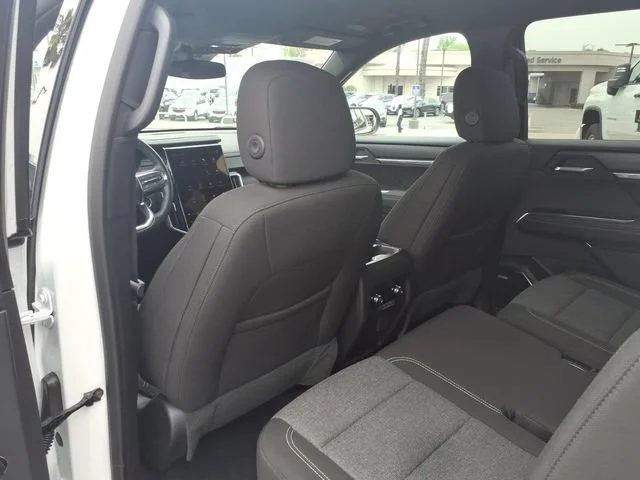 Used 2025 Summit White GMC Elevation image 10