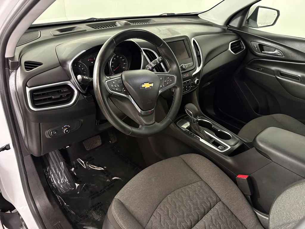 Used 2024 White Chevrolet LT image 17