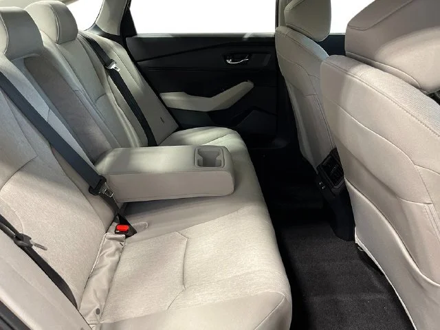 New 2026 Platinum White Pearl Honda LX image 24