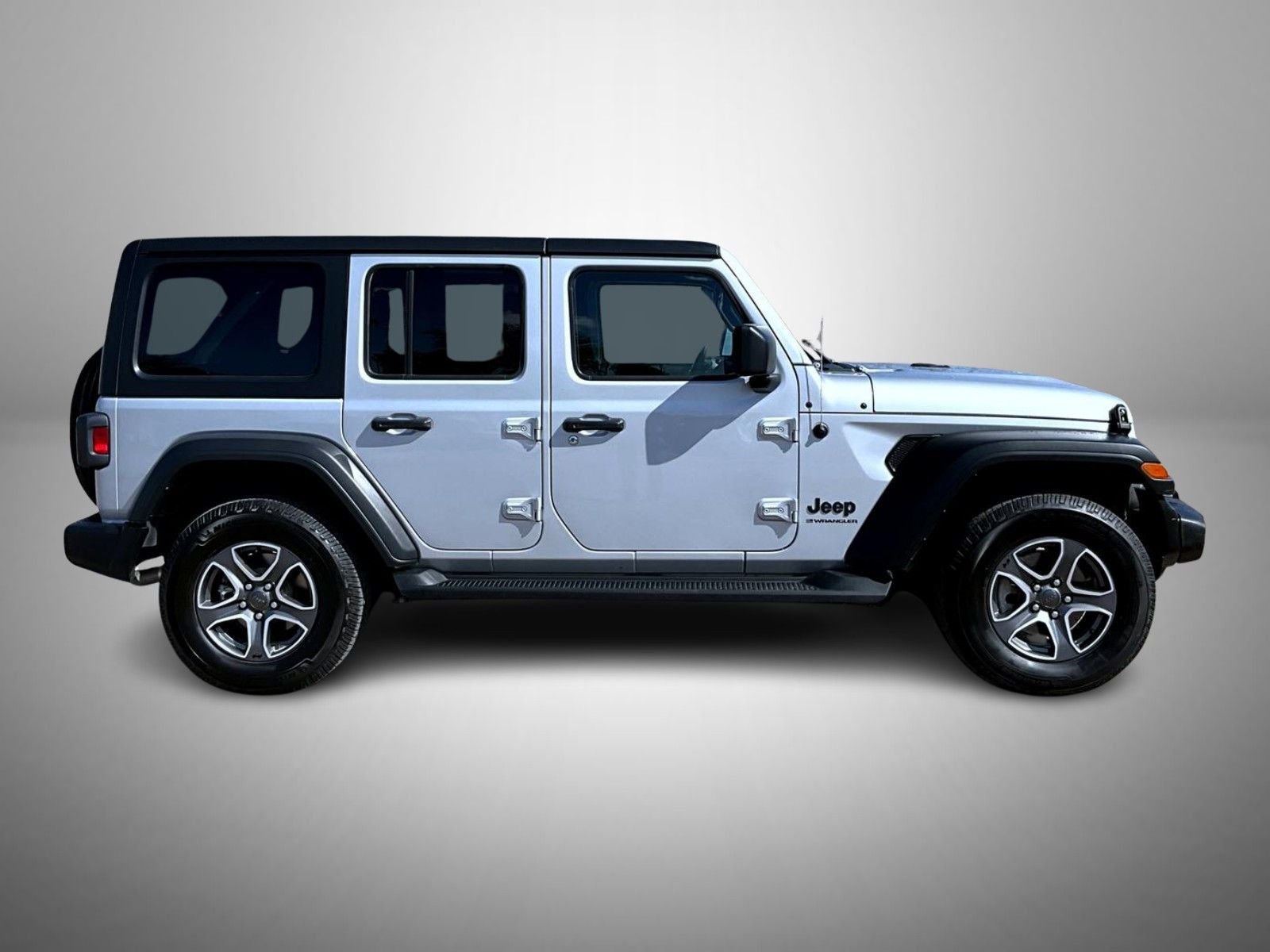Certified Used 2023 Silver Jeep Sport S image 4