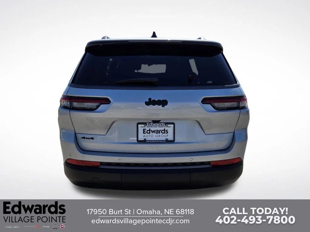 New 2026 Silver Jeep Laredo image 4