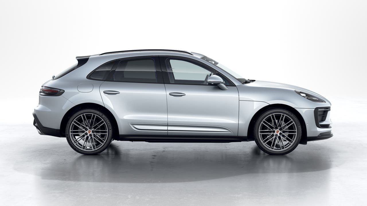 New 2026 Dolomite Silver Metallic Porsche  image 6