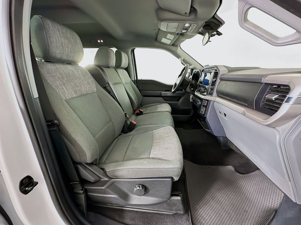 Used 2023 Oxford White Ford XLT image 26