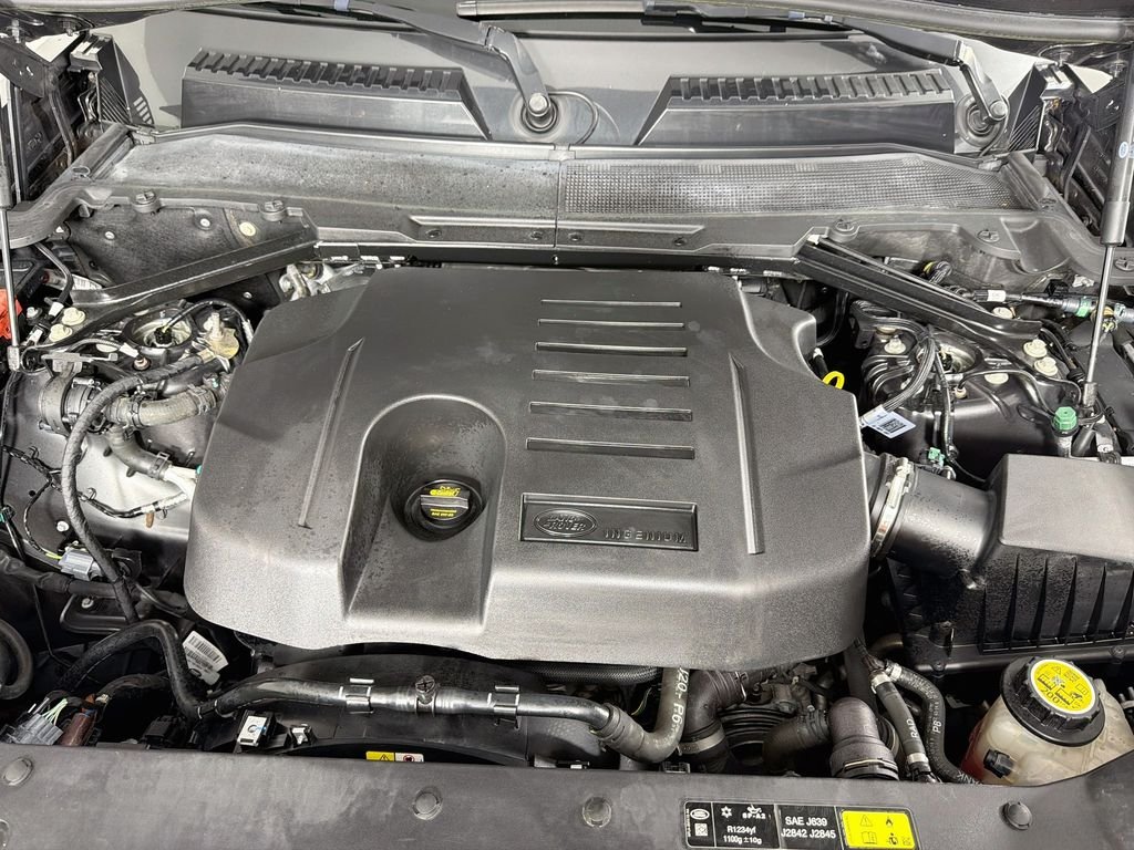 Used 2023 Gray Land Rover First Edition image 33