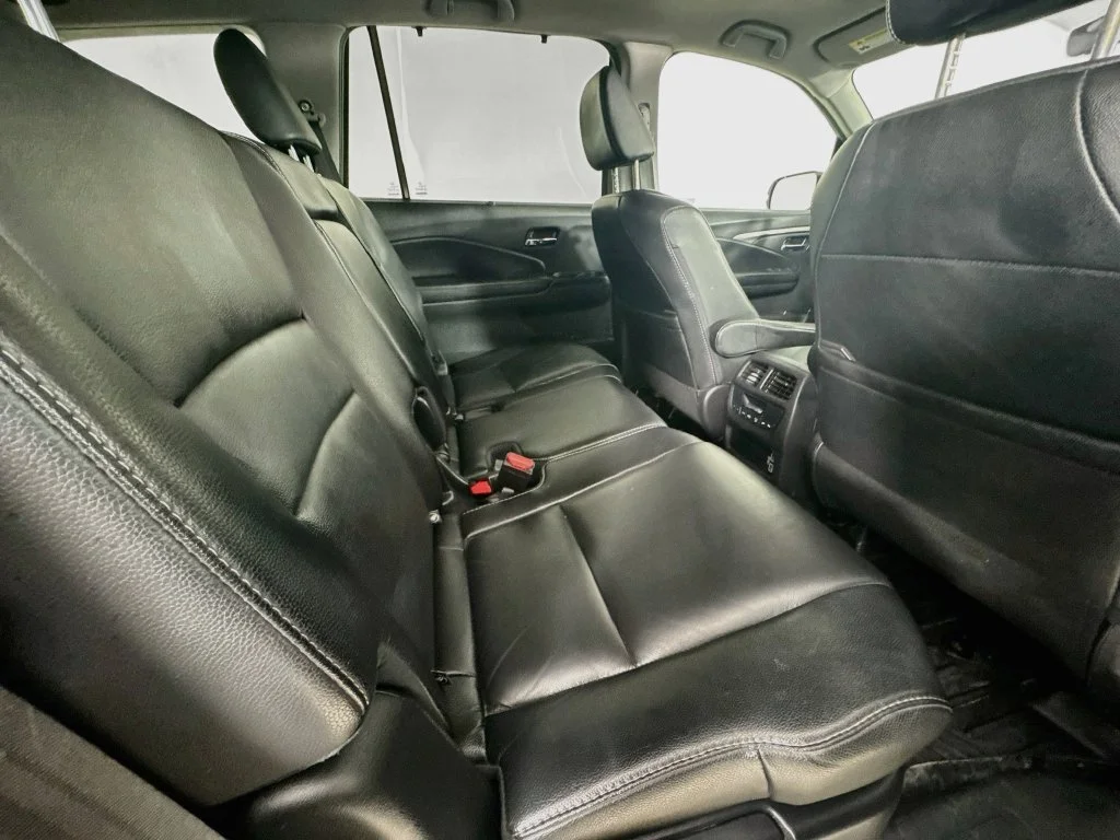 Certified Used 2019 Gray Honda EX-L image 38