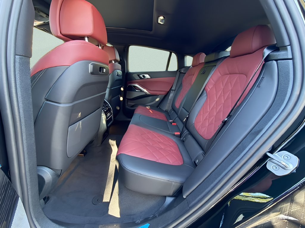 New 2027 Black Sapphire Metallic BMW xDrive40i image 23