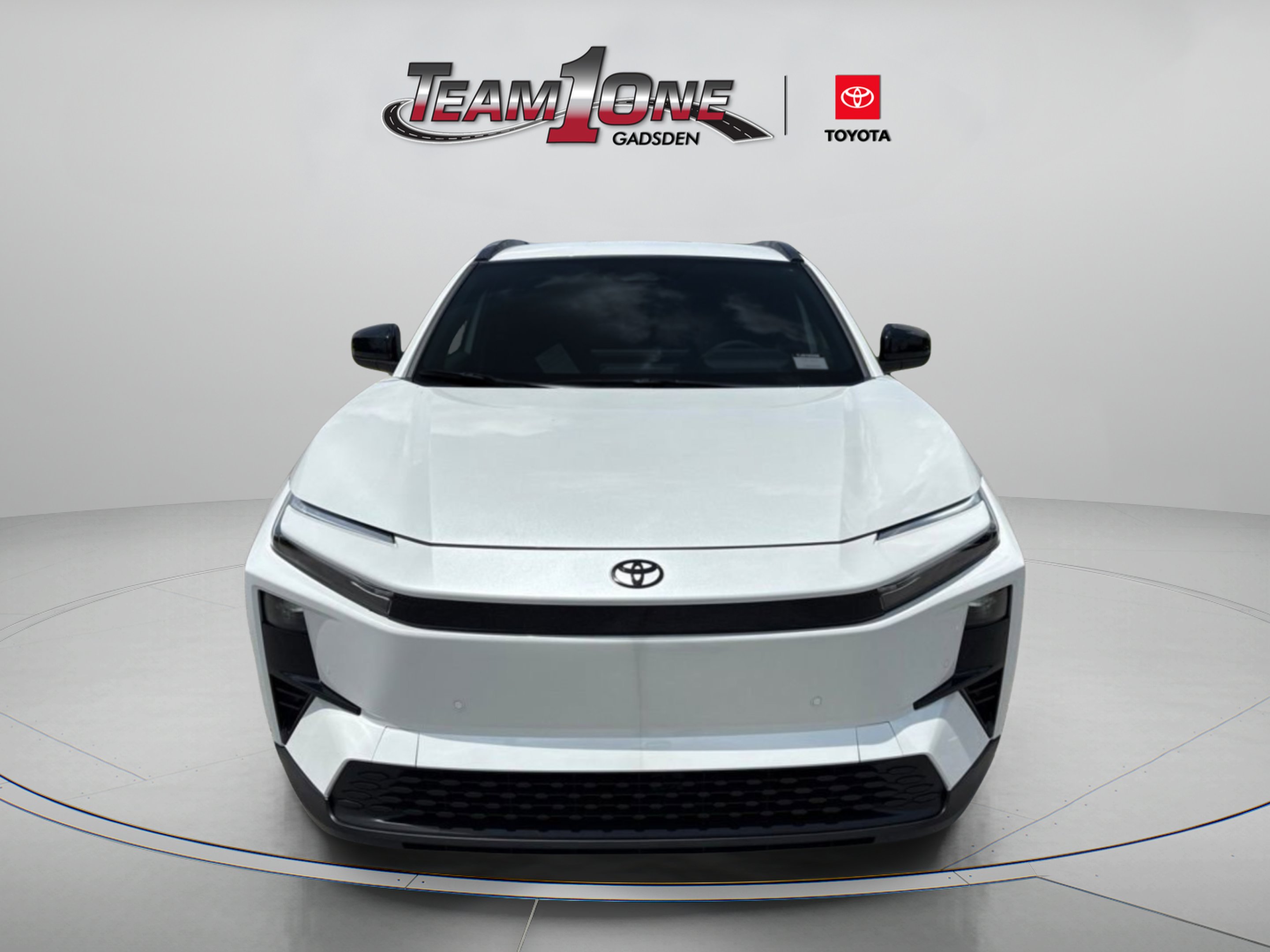 New 2026 Wind Chill Pearl Toyota SE image 2