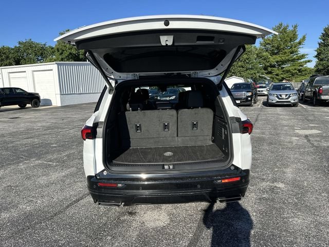 Used 2025 White Frost Tricoat Buick Sport Touring image 22