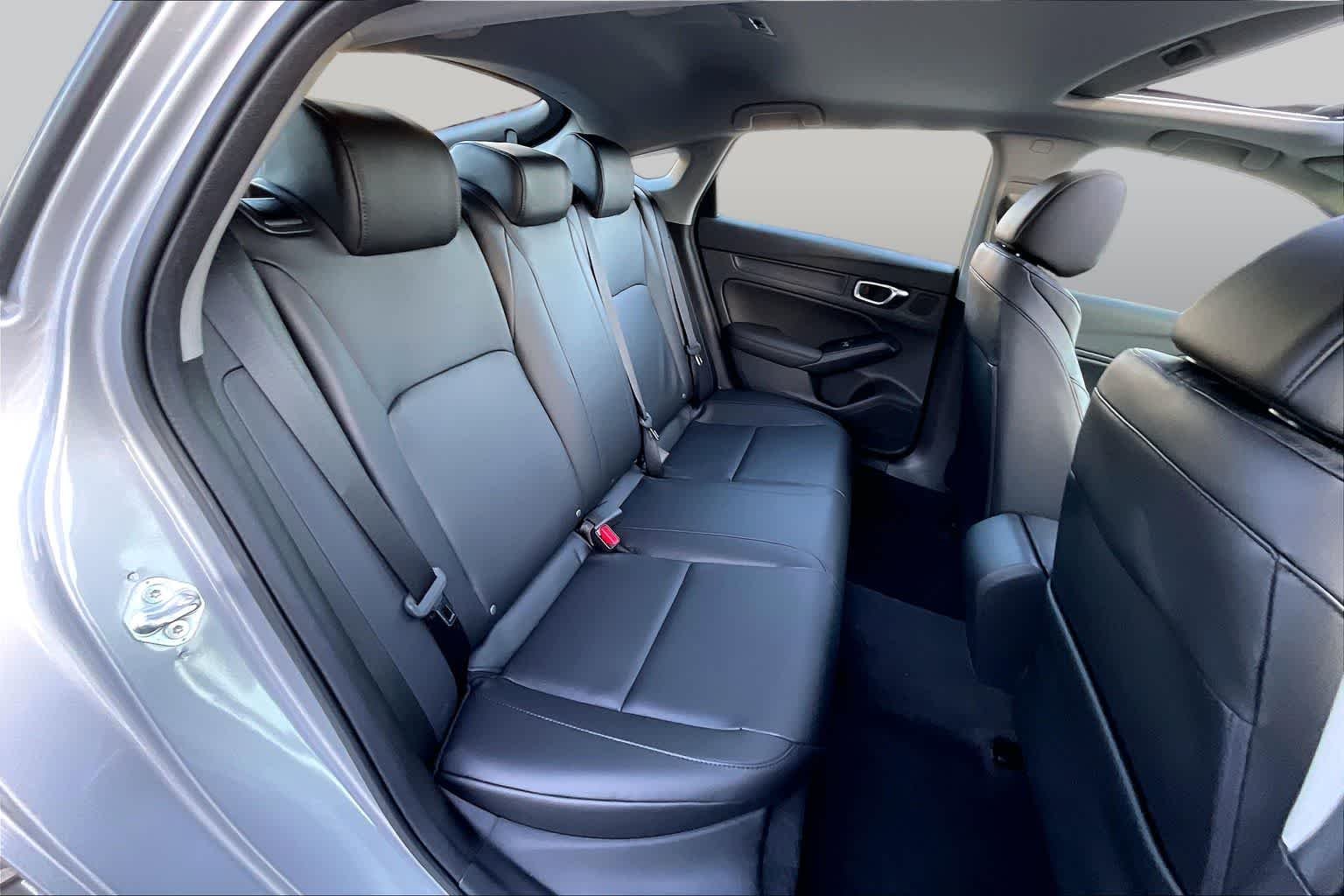 Certified Used 2025 Lunar Silver Metallic Acura  image 19