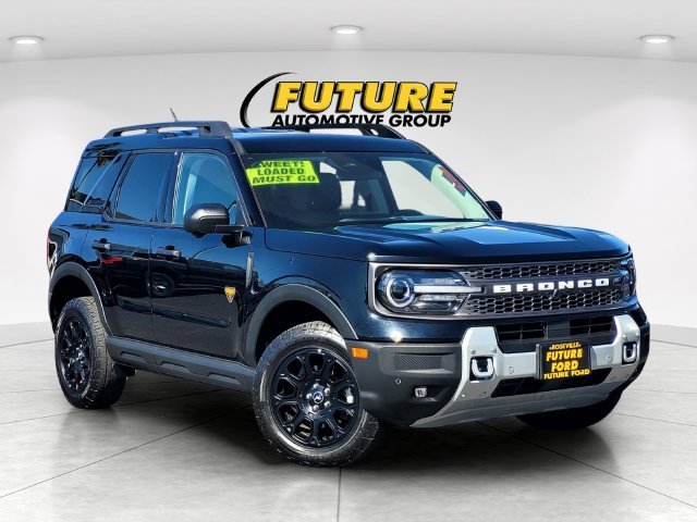 Used 2025 Black Ford Badlands image 1