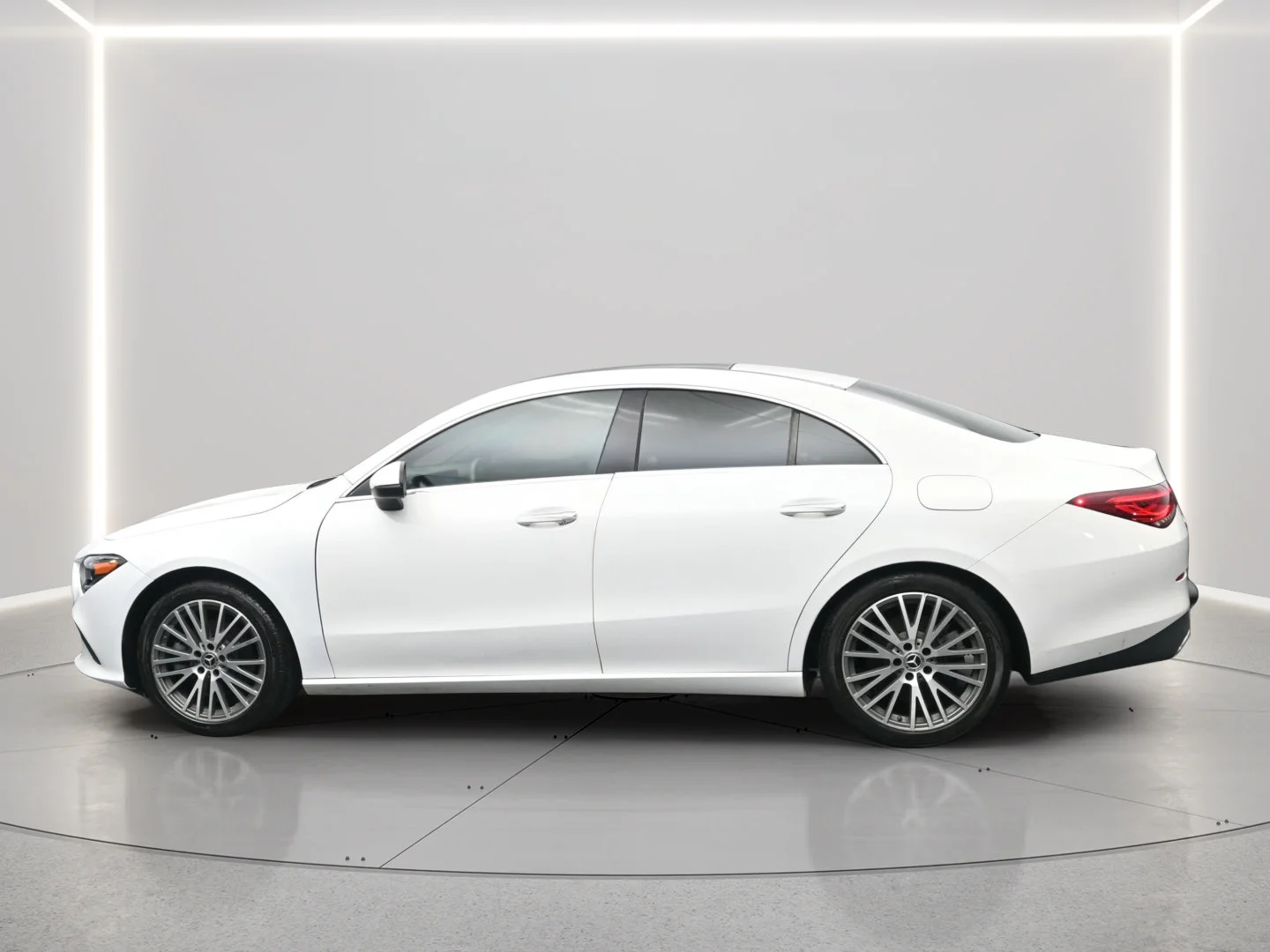 Used 2021 Polar White Mercedes-Benz CLA 250 image 3