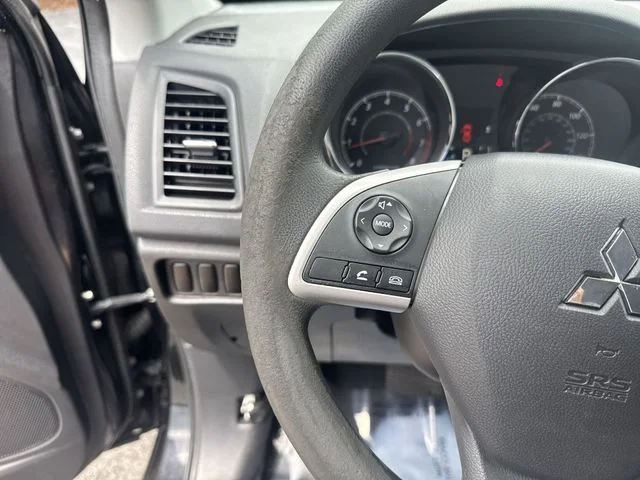 Used 2020  Mitsubishi 2.0 ES image 16