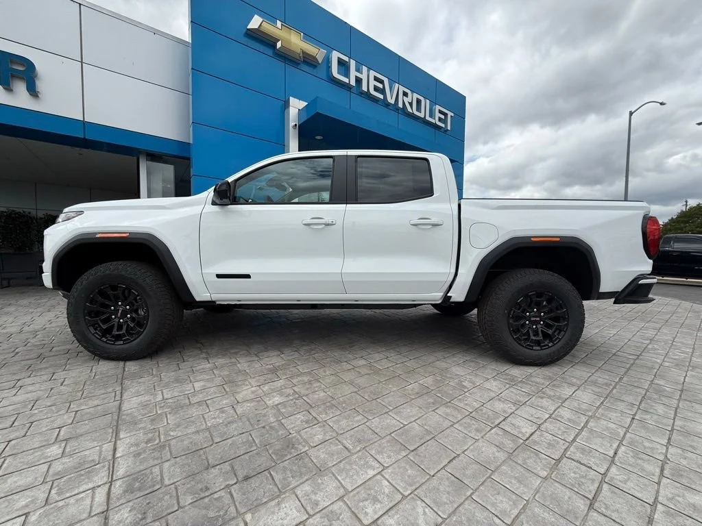 New 2026 Summit White GMC Elevation image 14