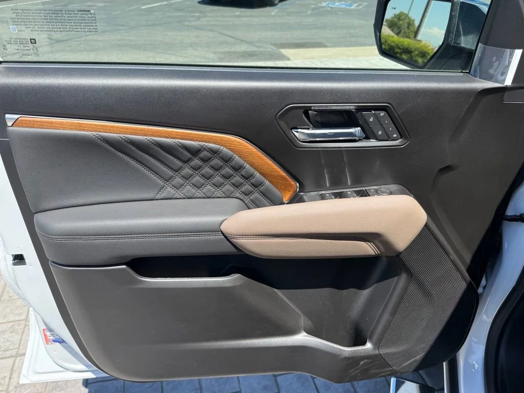 New 2026 Summit White GMC Denali image 30
